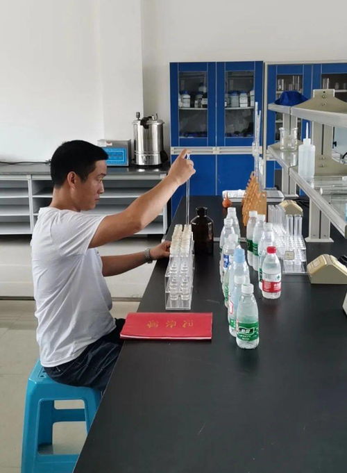 上栗生态环境监测站开展栗水河支流加密监测，筑牢水生态环境安全防线